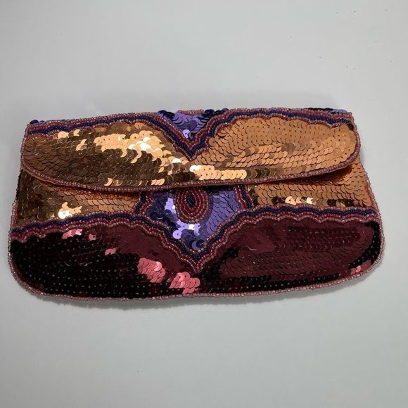 KC Malhan sequin and beaded clutch - Picture 1 of 4